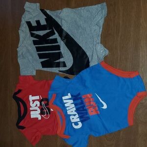 Nike size  6 month buny